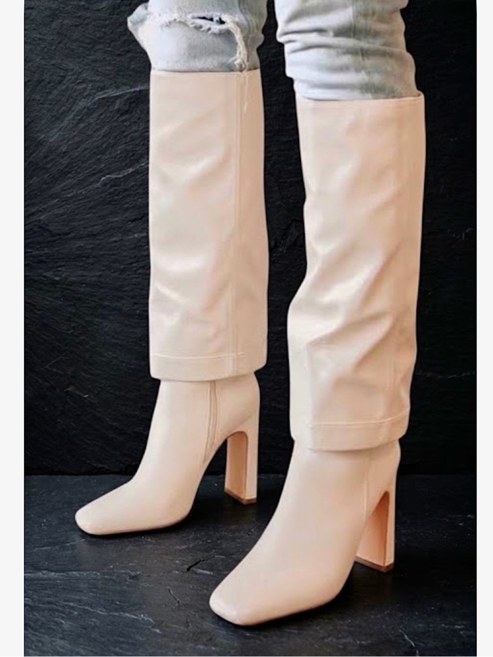 Lulu’s Lorlia Women’s Knee-High Block Heel Boots
